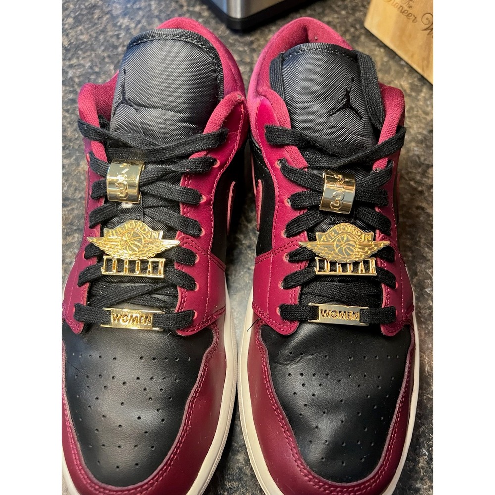 Nike Air Jordan 1 Low SE Dark Beetroot Womans 10.5 - Picture 11 of 11